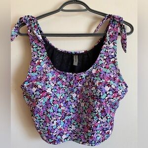 Penningtons swim top/crop top with built in bra. Only worn once. Size 2x